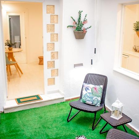 Carreteria, Central, Cosy With An Andalusian Patio マラガ エクステリア 写真